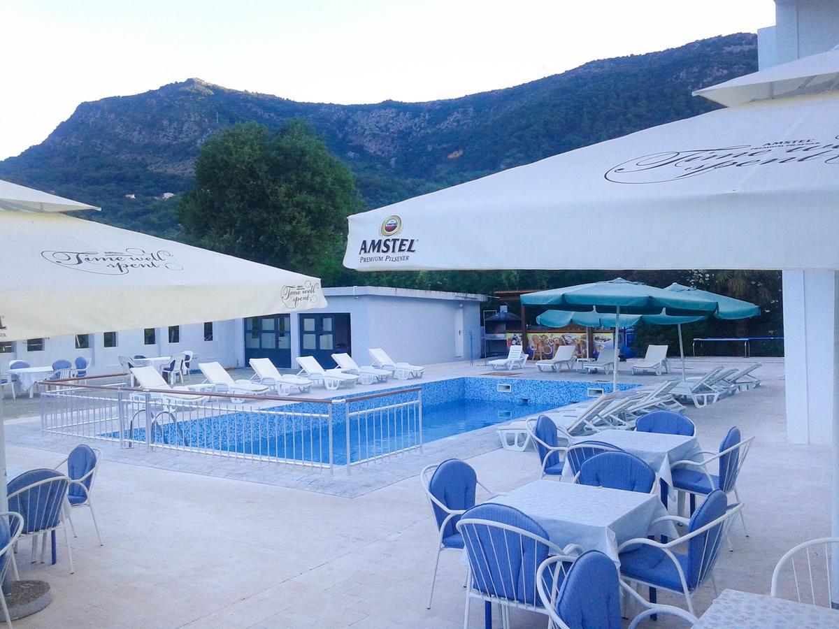 Hotel Jovana Budva Buitenkant foto